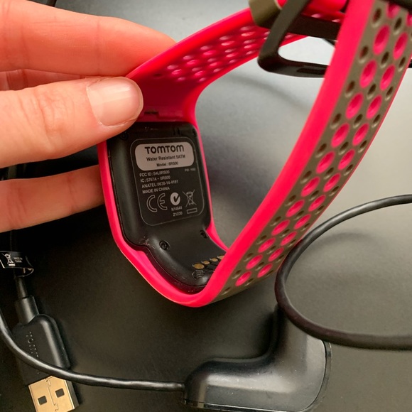 Tom Tom Sport Watch - Picture 2 of 2